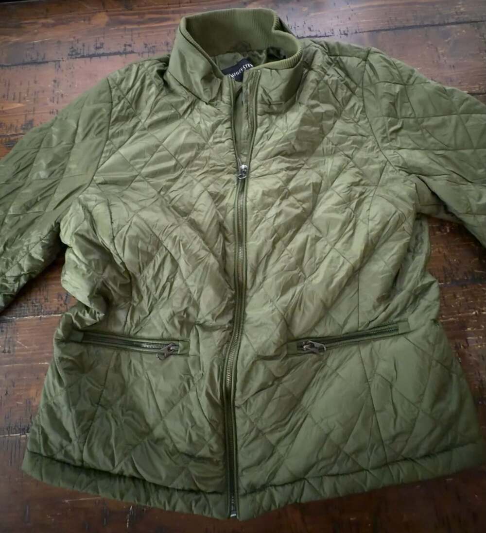 Ashley Stewart Green Quilted Zip-Up Jacket Size 18/20 - Picture 3 of 8